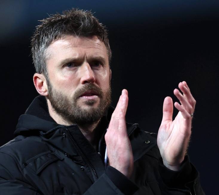 曼联“1+1”合同续约马奎尔，前曼联队长降薪留队，卡里克功不可没